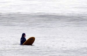 http://www.exo.net/~pauld/activities/surfing/surfwait167.jpeg